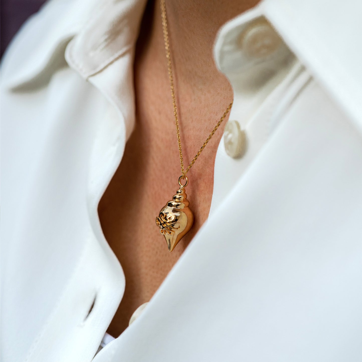 Philia Paris - Collier Conque Plaqué Or1