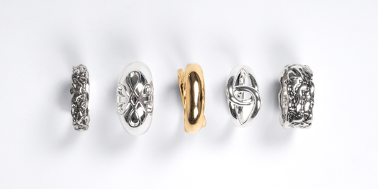 Comment connaître la taille de bague d’une personne : les astuces de Philia !