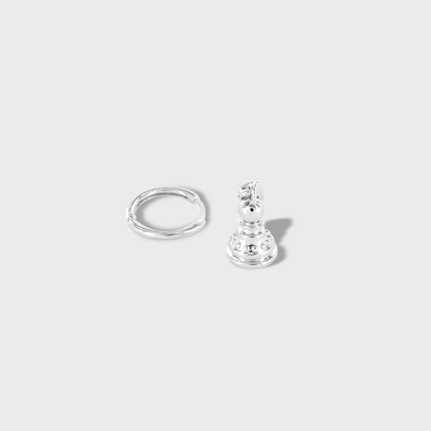 Pawn earring