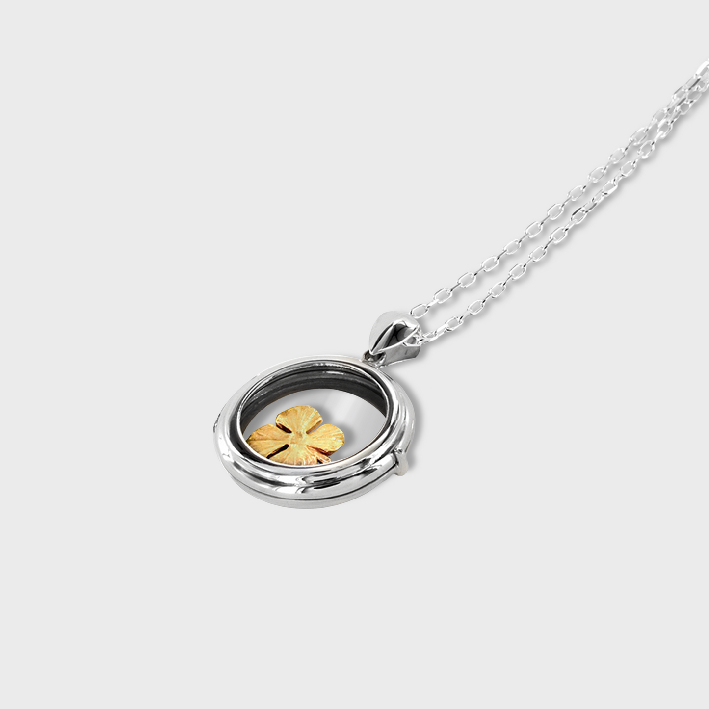 Collier Chance