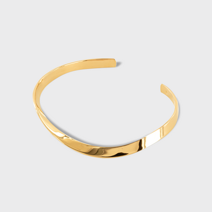 Spiral bangle
